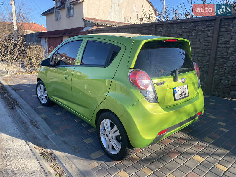 Chevrolet Spark 2015