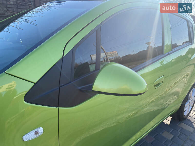 Chevrolet Spark 2015