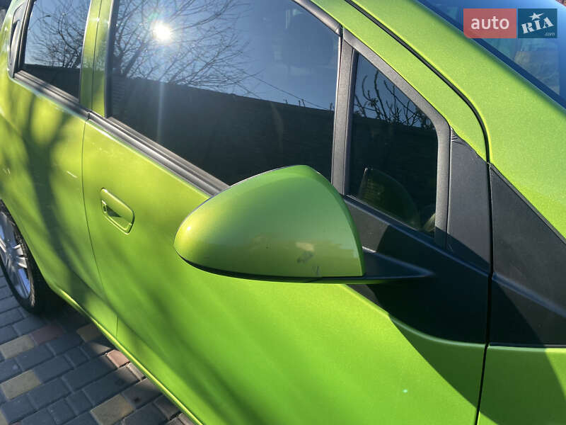 Chevrolet Spark 2015