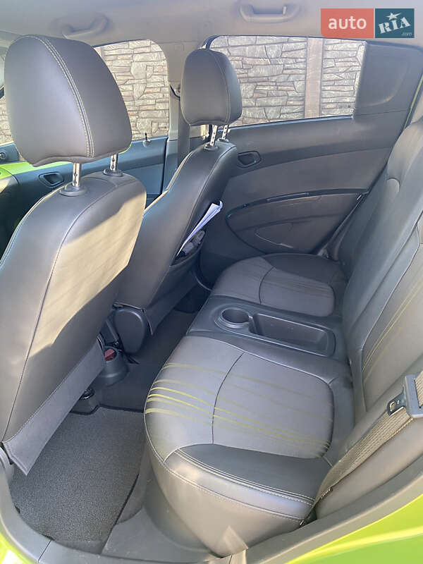 Chevrolet Spark 2015