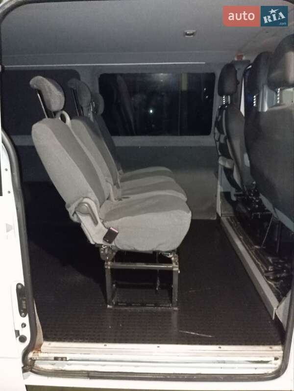 Ford Transit Connect 2012