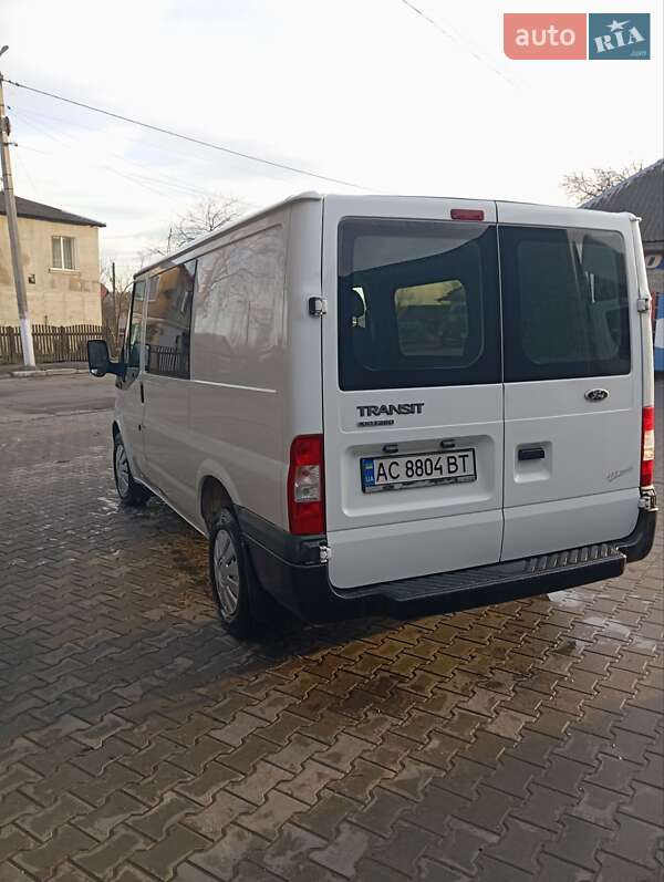 Ford Transit Connect 2012