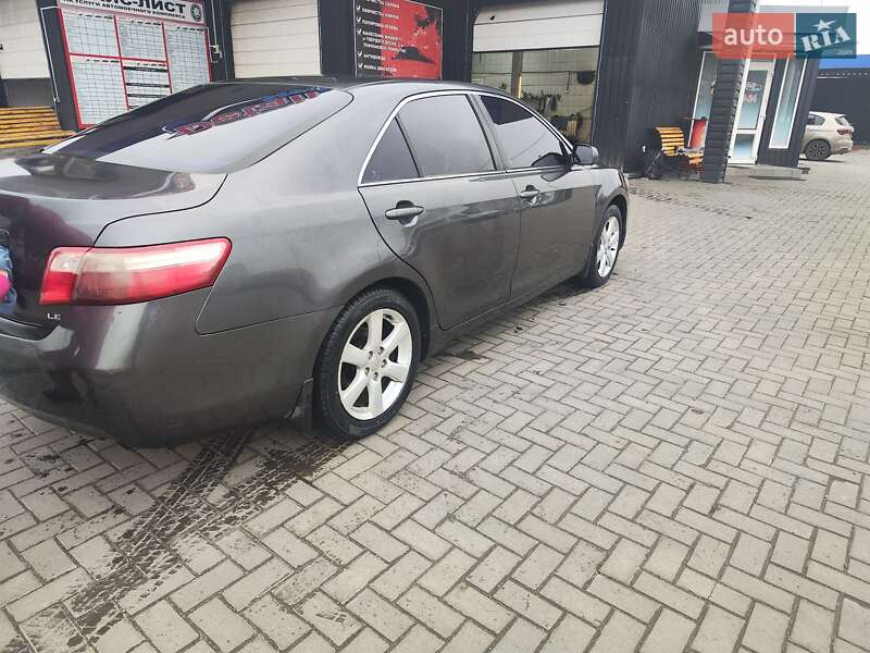 Toyota Camry 2007