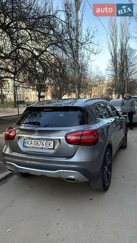 Mercedes-Benz GLA-Class 2018