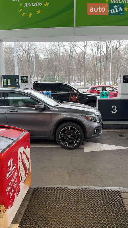 Mercedes-Benz GLA-Class 2018