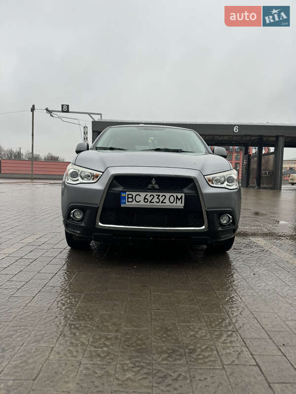 Mitsubishi-7