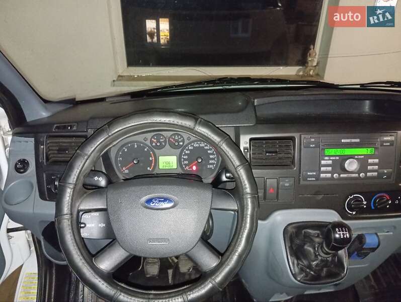 Ford Transit Connect 2012