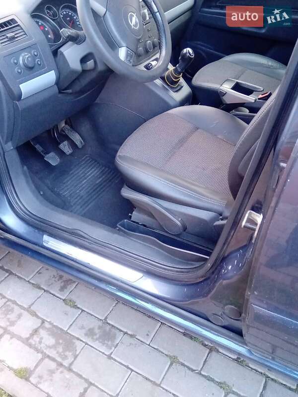 Opel Zafira 2007