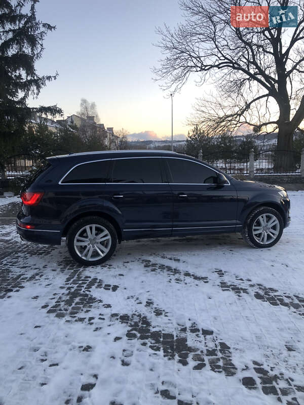 Audi-22