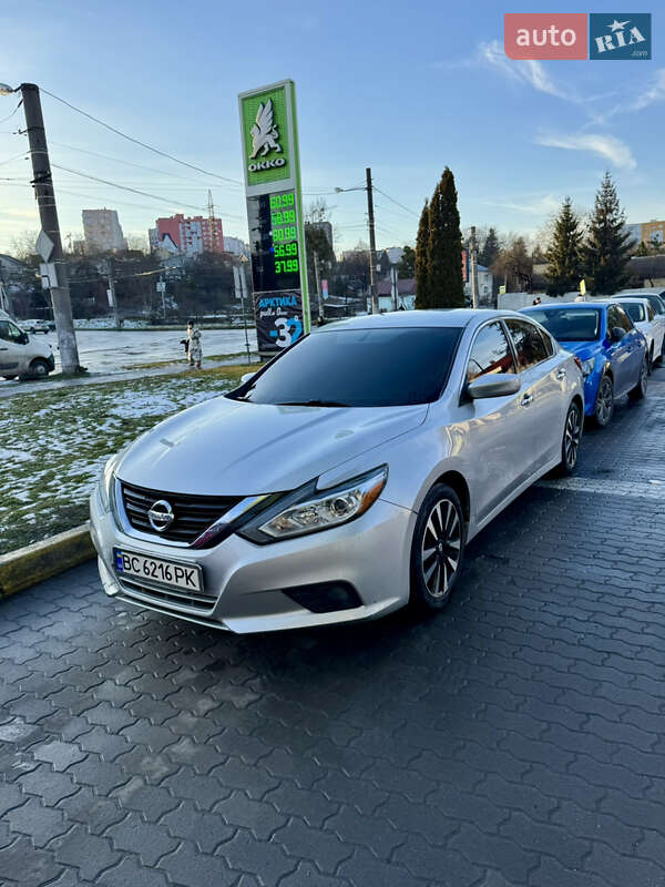 Nissan-3