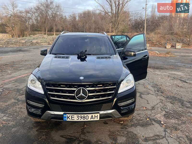 Mercedes-Benz-5
