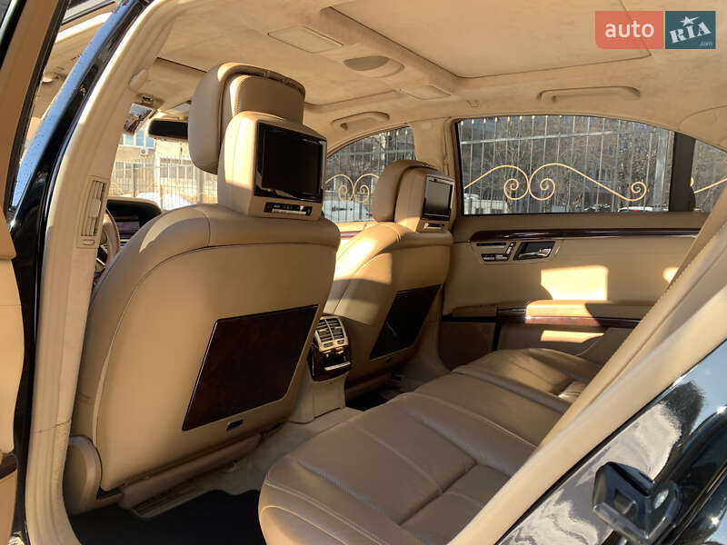 Mercedes-Benz S-Class 2007