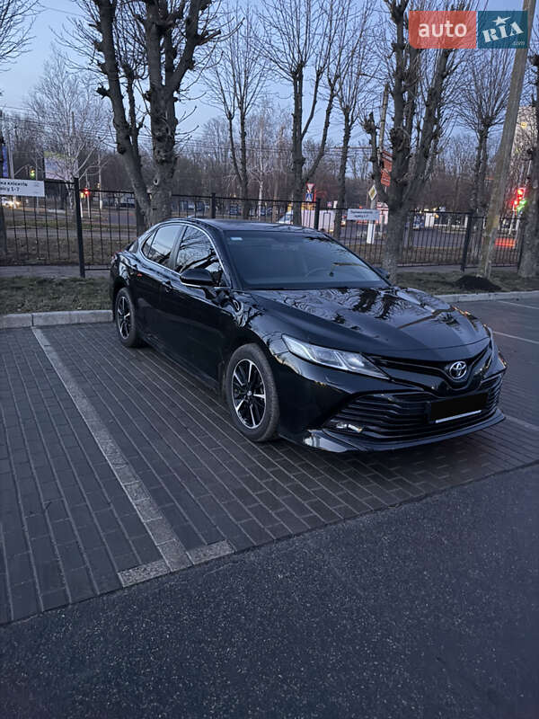 Toyota Camry 2018