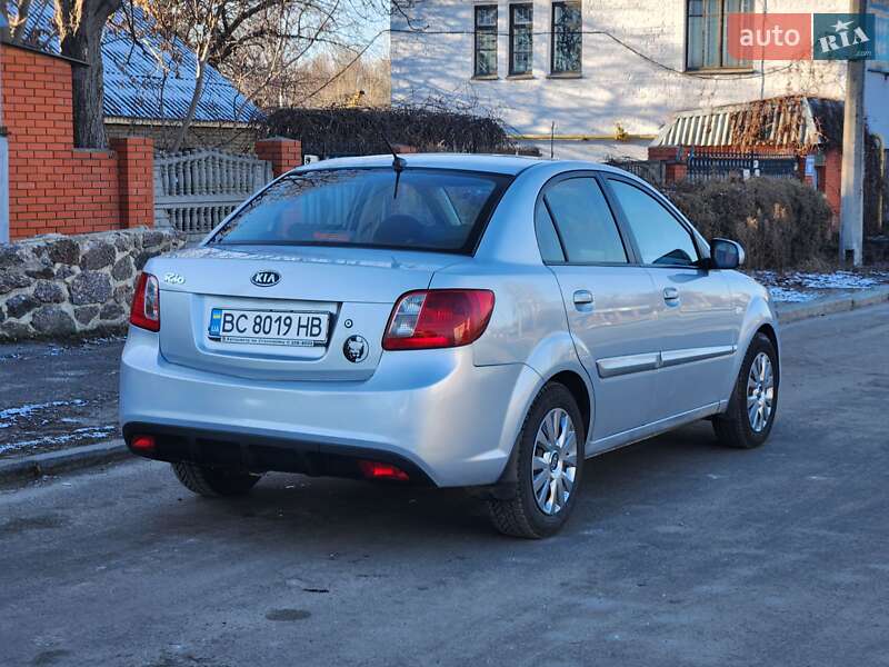 Kia Rio 2010