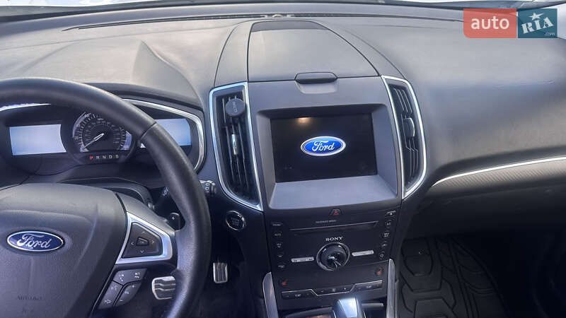 Ford Edge 2016