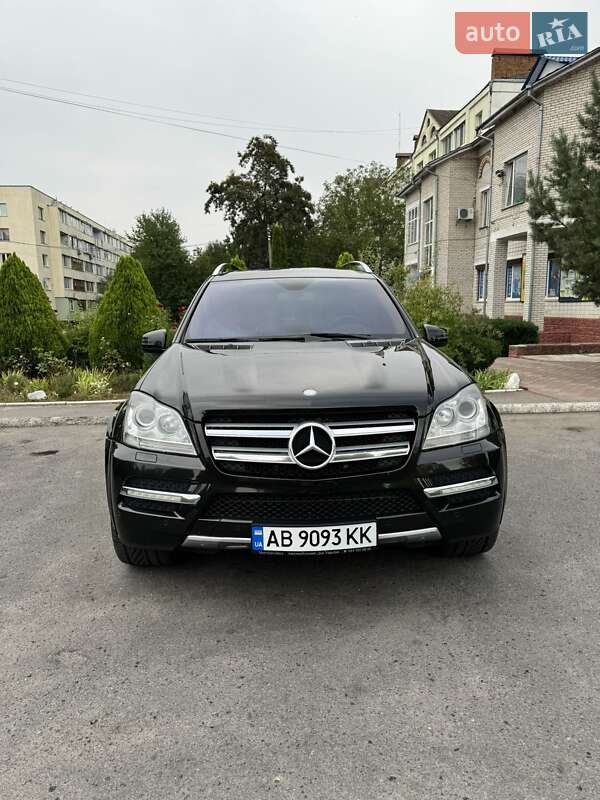 Mercedes-Benz GL-Class 2011