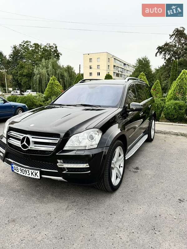 Mercedes-Benz GL-Class 2011