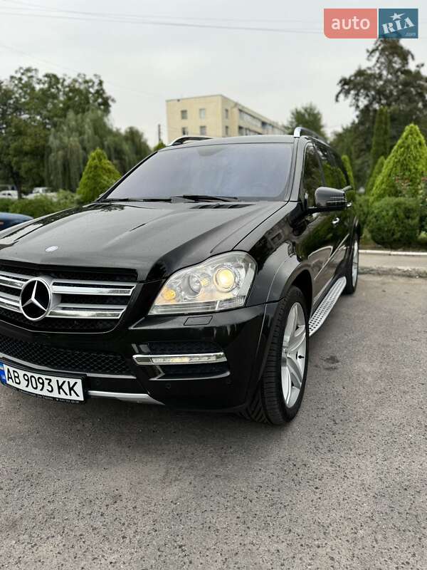 Mercedes-Benz GL-Class 2011