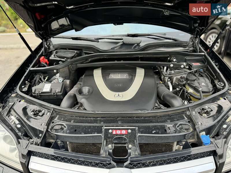 Mercedes-Benz GL-Class 2011