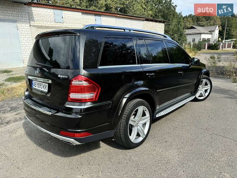 Mercedes-Benz GL-Class 2011
