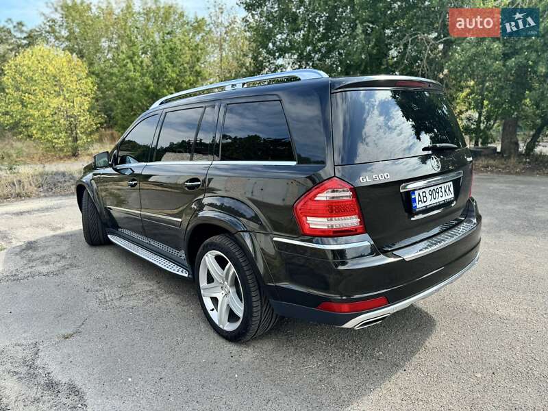 Mercedes-Benz GL-Class 2011