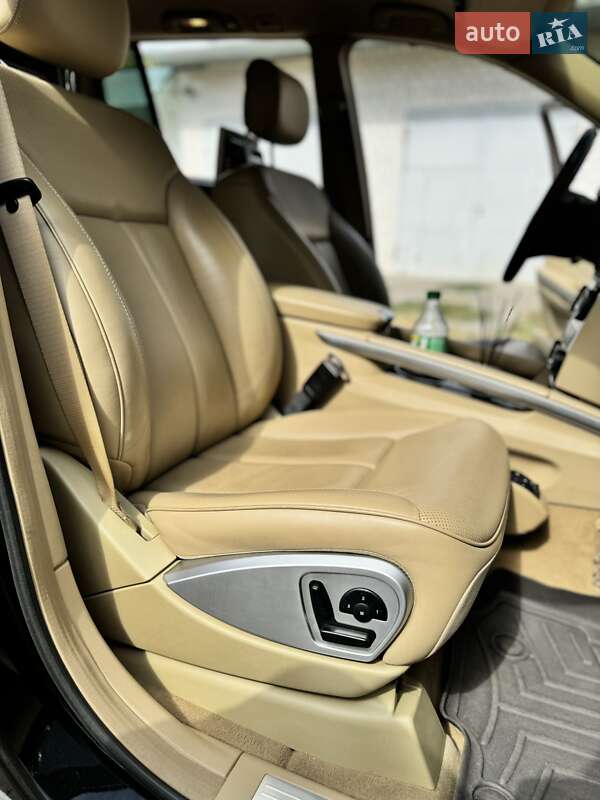 Mercedes-Benz GL-Class 2011