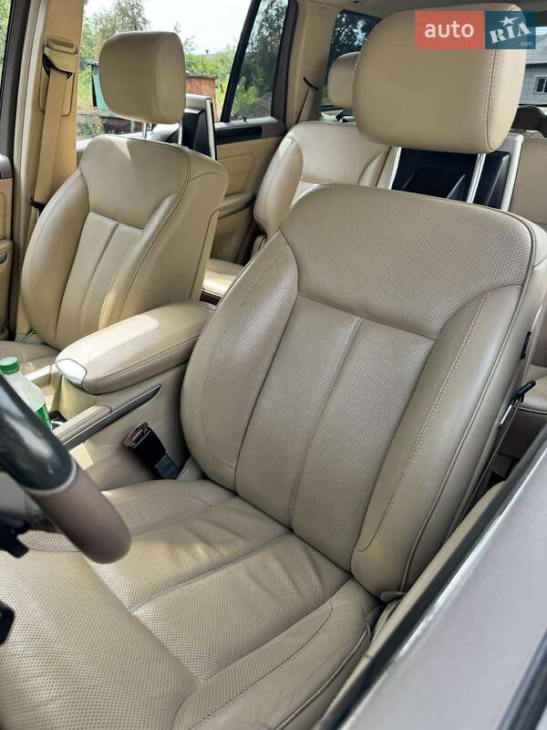 Mercedes-Benz GL-Class 2011