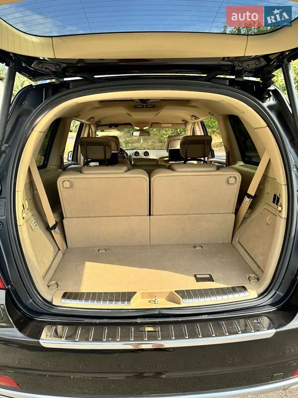 Mercedes-Benz GL-Class 2011