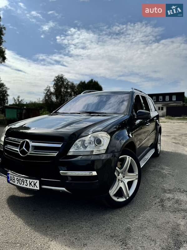 Mercedes-Benz GL-Class 2011