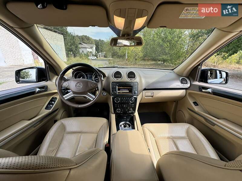 Mercedes-Benz GL-Class 2011