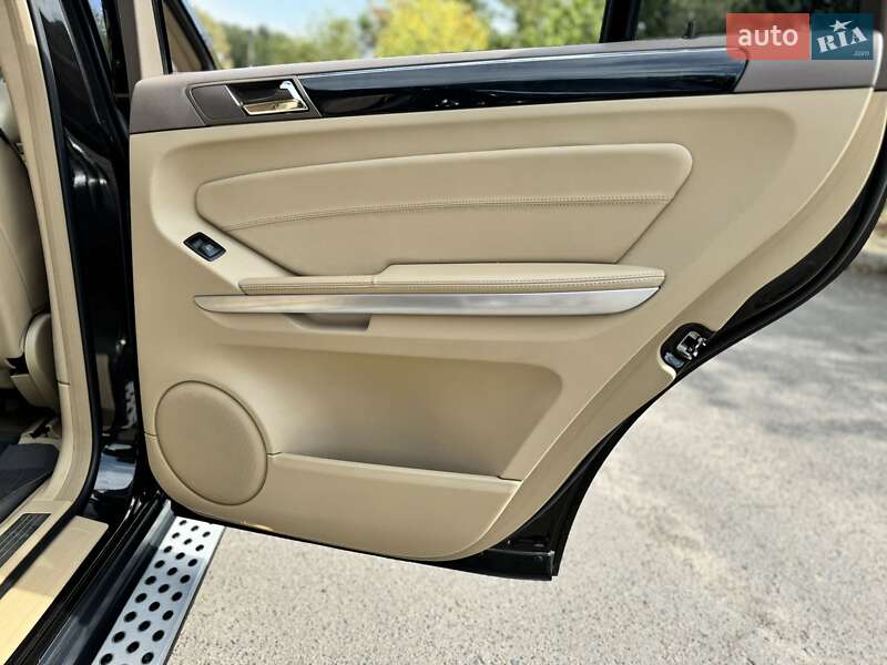 Mercedes-Benz GL-Class 2011