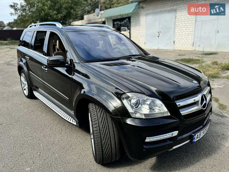 Mercedes-Benz GL-Class 2011