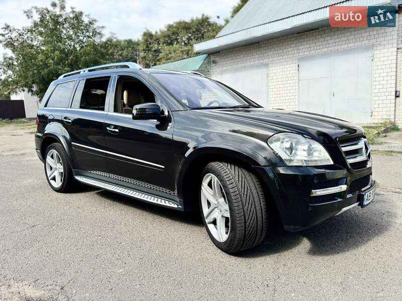 Mercedes-Benz GL-Class 2011