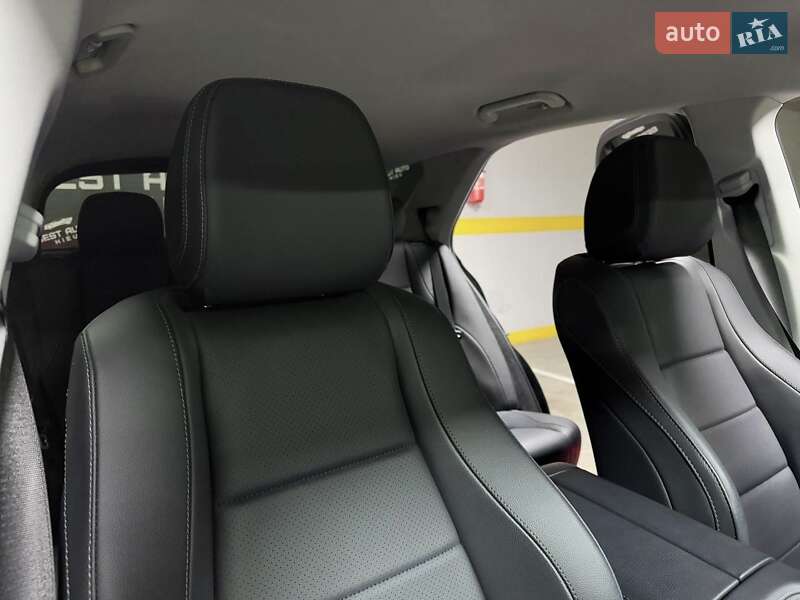 Mercedes-Benz GLE-Class 2023