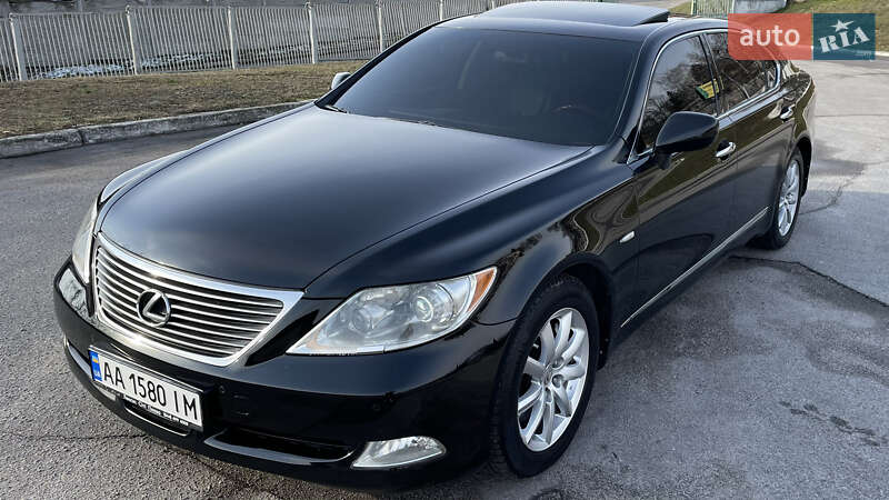 Lexus LS 2009