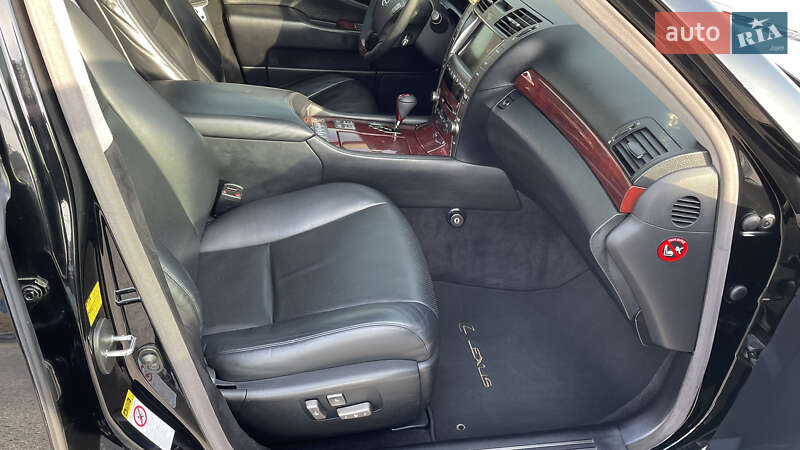 Lexus LS 2009
