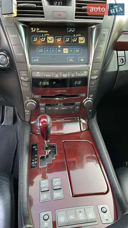 Lexus LS 2009