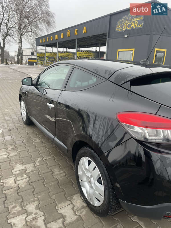 Renault-8