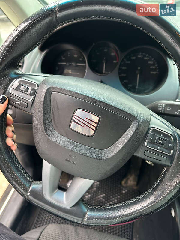 SEAT-15