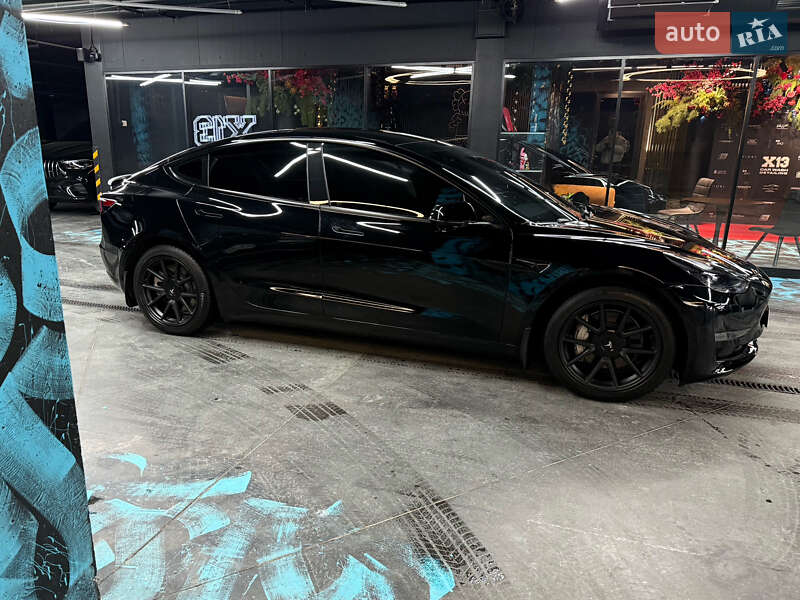 Tesla-5