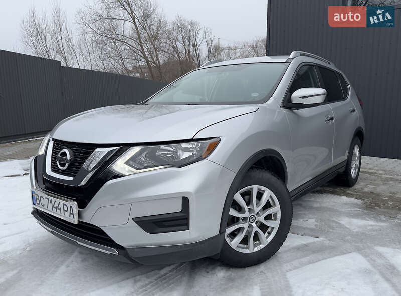 Nissan-44