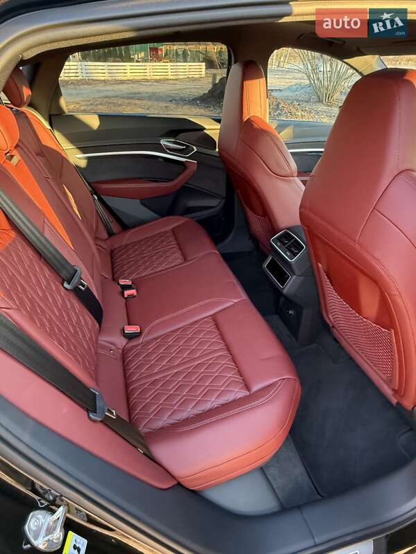 Audi e-tron S Sportback 2022