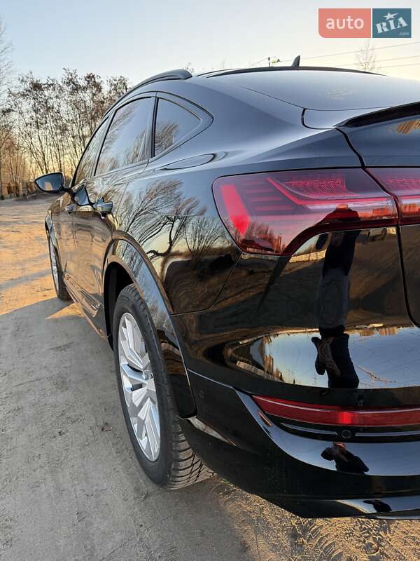 Audi e-tron S Sportback 2022