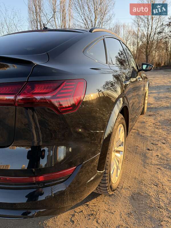 Audi e-tron S Sportback 2022