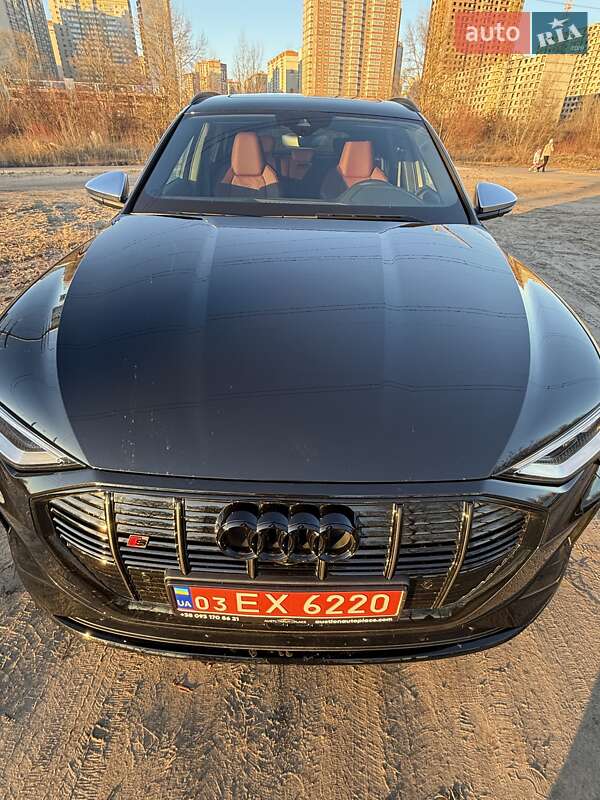 Audi e-tron S Sportback 2022