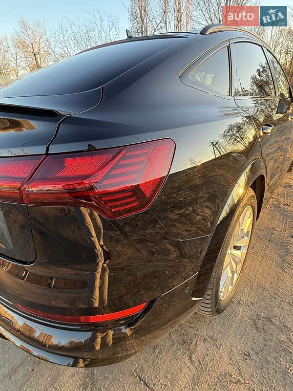 Audi e-tron S Sportback 2022