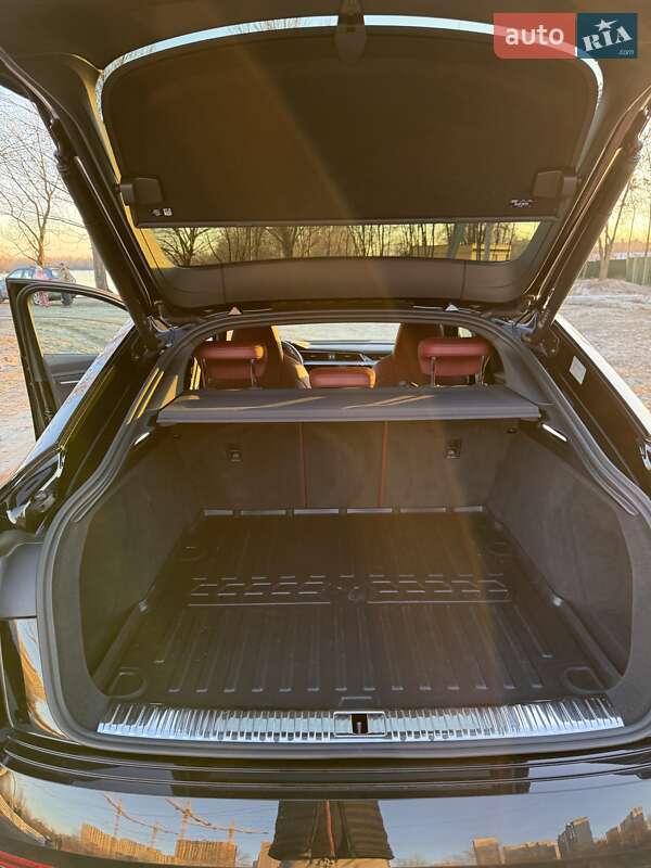 Audi e-tron S Sportback 2022