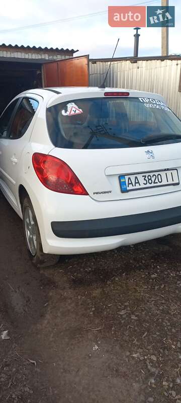 Peugeot 207 2007