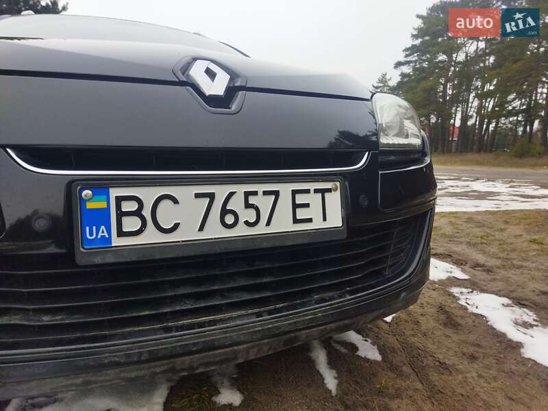 Renault-56
