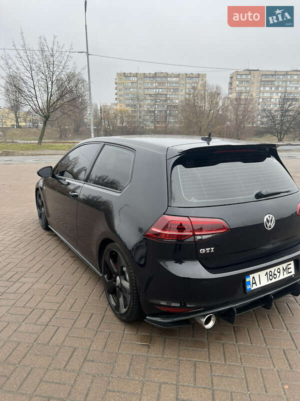 Volkswagen Golf GTI 2014